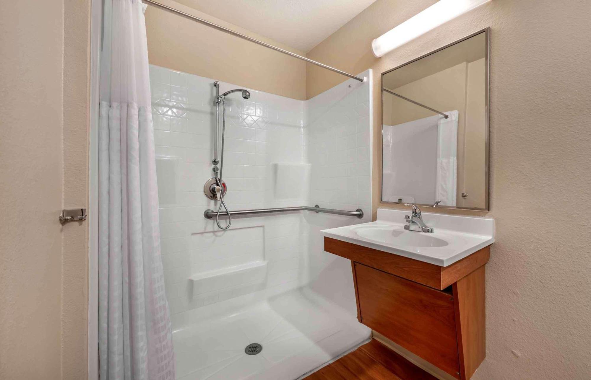 Extended Stay America Select Suites - Kansas City - South - I-49 エクステリア 写真