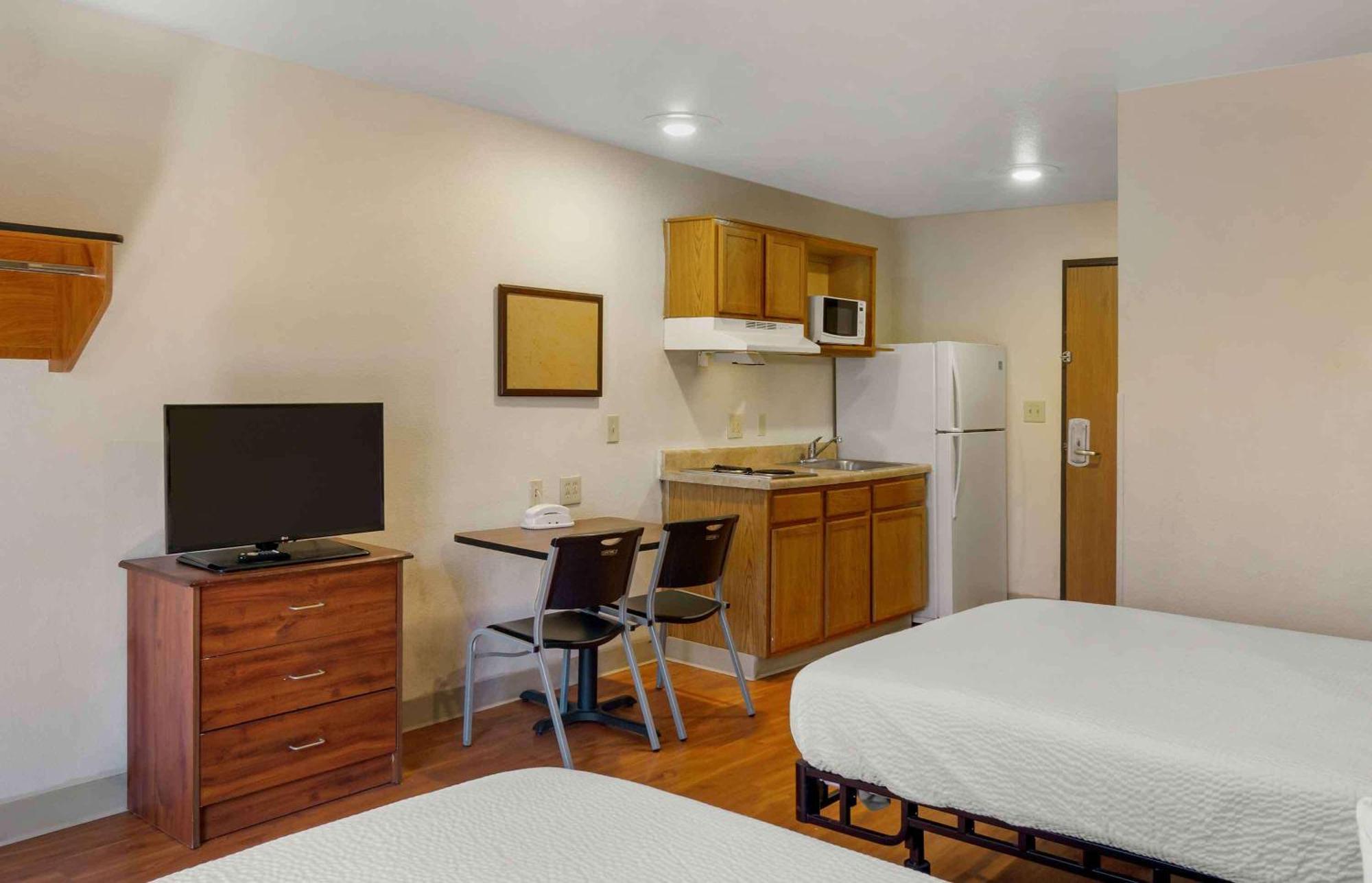 Extended Stay America Select Suites - Kansas City - South - I-49 エクステリア 写真