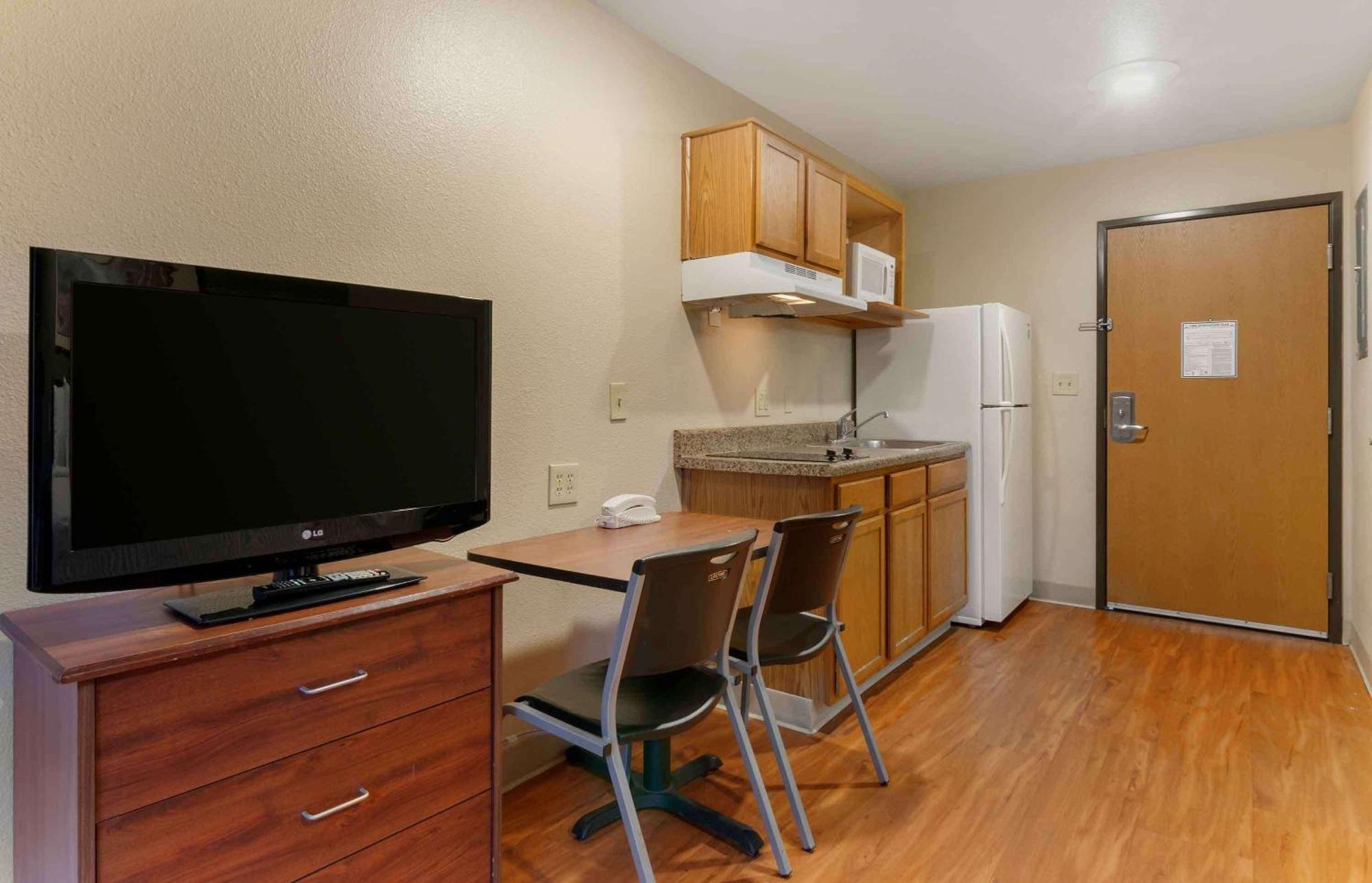 Extended Stay America Select Suites - Kansas City - South - I-49 エクステリア 写真
