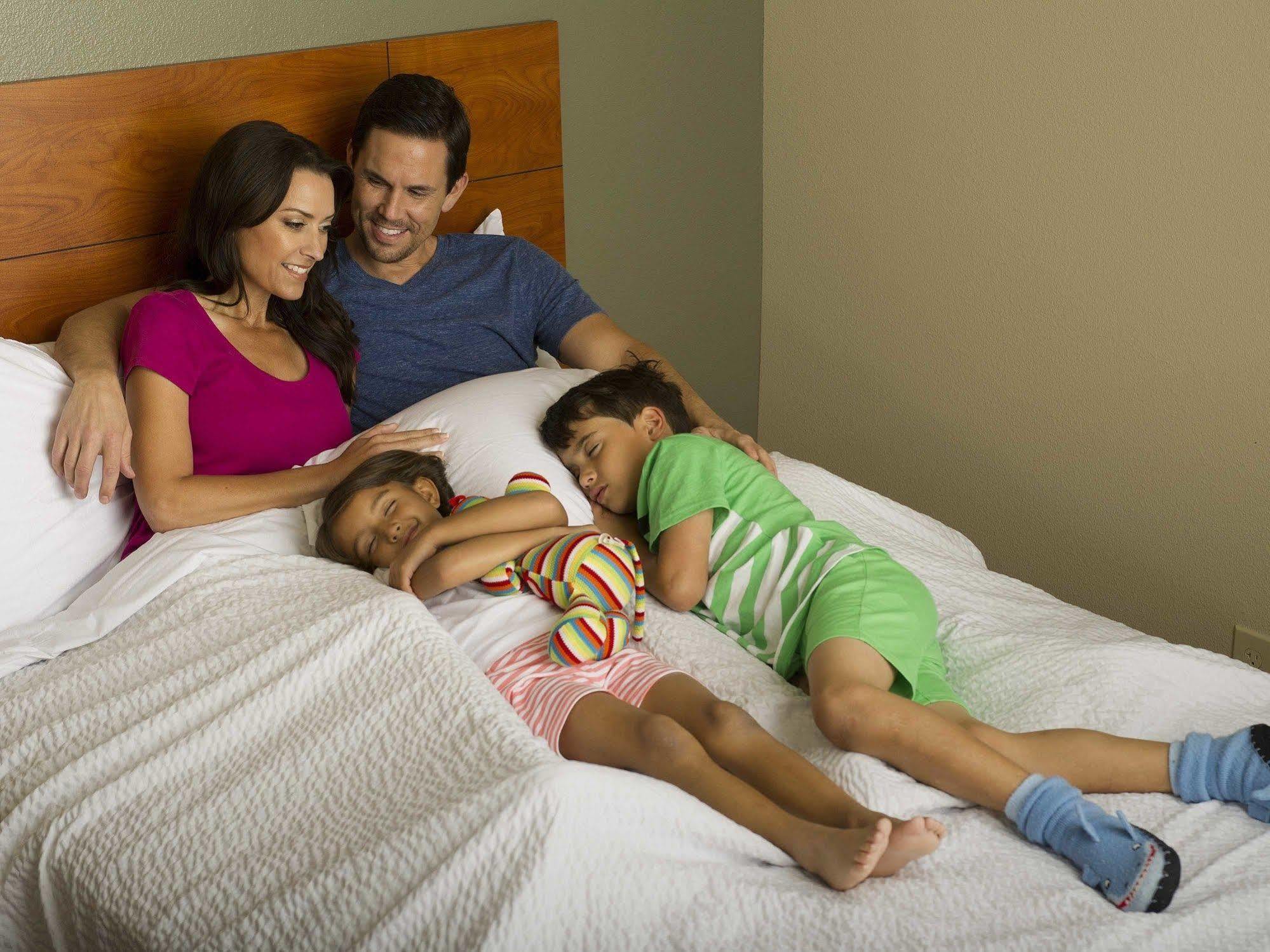 Extended Stay America Select Suites - Kansas City - South - I-49 エクステリア 写真
